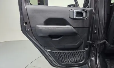 Jeep Wrangler 2019, 83626 км, за 33300000 KRW - фото 25