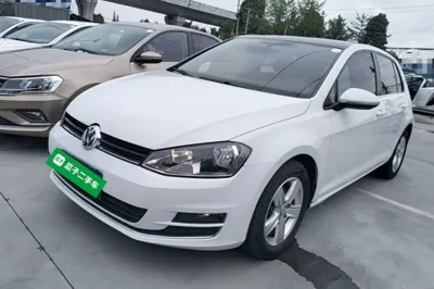Volkswagen Golf · 2015 год