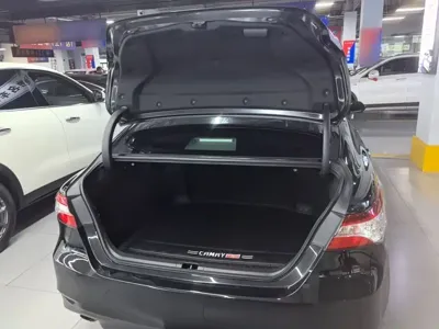 Toyota Camry 2022, 61100 км, за 110500 CNY - фото 19