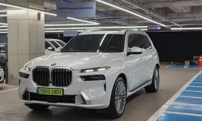 BMW X7 · 2025 год