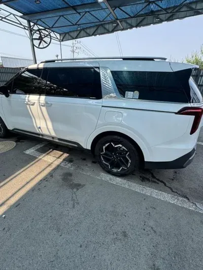 Kia Canival 2025, 35171 км, за 19200000 KRW