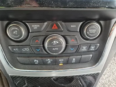 Jeep Cherokee 2015, 139110 км, за 11900000 KRW - фото 14