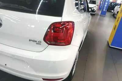 Volkswagen Polo 2018, 32100 км, за 64333.65 CNY - фото 7