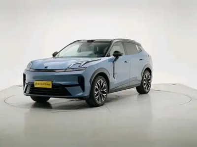 Lynk & Co 08 EM-P · 2025 год