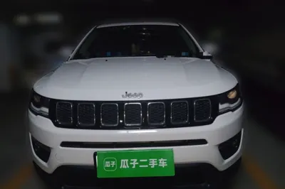 Jeep Compass 2017, 38300 км, за 39380.64 CNY