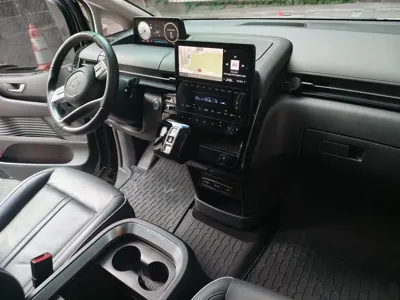 Hyundai Staria 2023, 31000 км, за 37900000 KRW