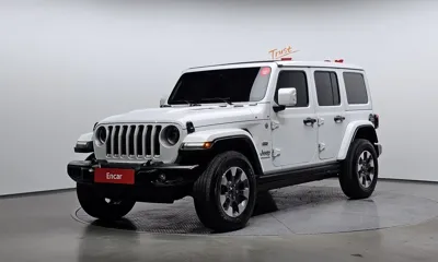 Jeep Wrangler · 2023 год