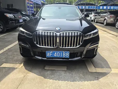 BMW 7 Series 2014, 112000 км, за 128800 CNY