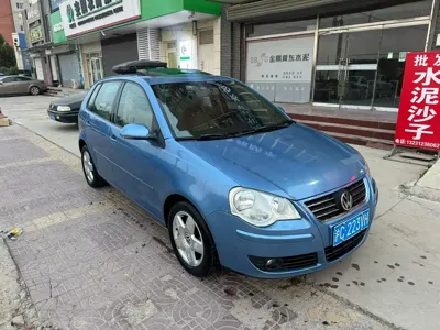 Volkswagen Polo 2008, 110000 км, за 11800 CNY