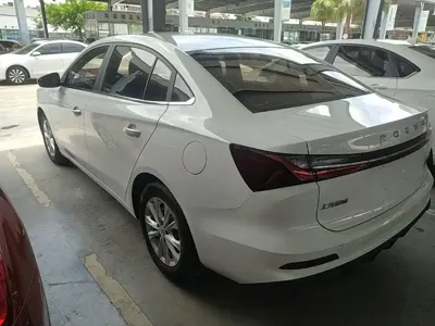 Roewe i5 2023, 2100 км, за 38800 CNY - фото 5