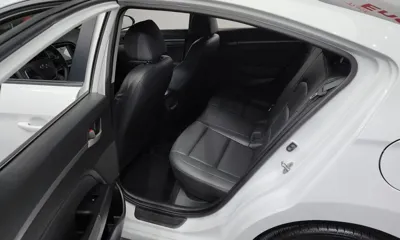 Hyundai Avante 2017, 100917 км, за 8900000 KRW - фото 12