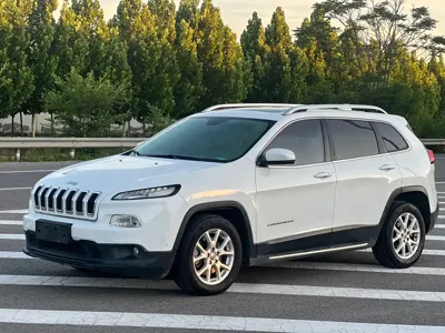 Jeep Cherokee · 2016 год