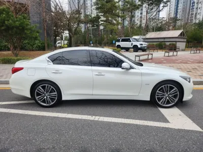 Infiniti Q50 2016, 94000 км, за 6900000 KRW - фото 5