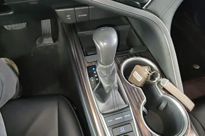 Toyota Camry 2018, 108800 км, за 105259.76 CNY - фото 30