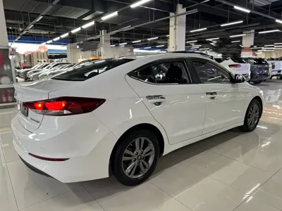 Hyundai Elantra 2016, 92000 км, за 23500 CNY - фото 9