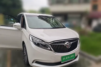 Buick GL8 2017, 59700 км, за 133854.06 CNY