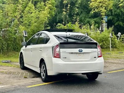 Toyota Prius 2013, 82300 км, за 63800 CNY - фото 13