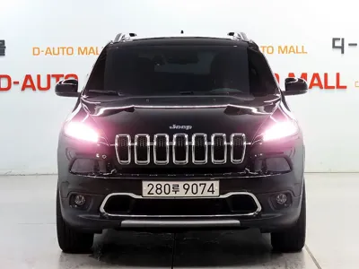 Jeep Cherokee 2017, 184467 км, за 8900000 KRW