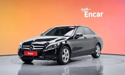Mercedes-Benz C-Class · 2017 год