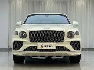 Bentley Bentayga 2021, 40000 км, за 1758000 CNY