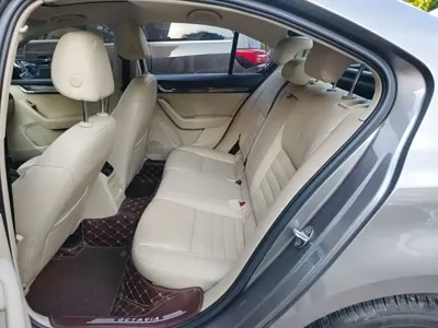 Skoda Octavia 2016, 78800 км, за 33600 CNY - фото 17