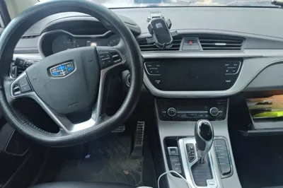 Geely Auto Emgrand GS 2018, 56600 км, за 34547.28 CNY - фото 9