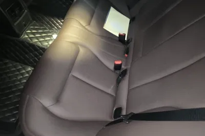 BMW 3 Series 2018, 72600 км, за 83408.53 CNY - фото 11