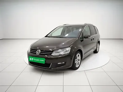 Volkswagen Sharan 2018, 82899 км, за 89900 CNY
