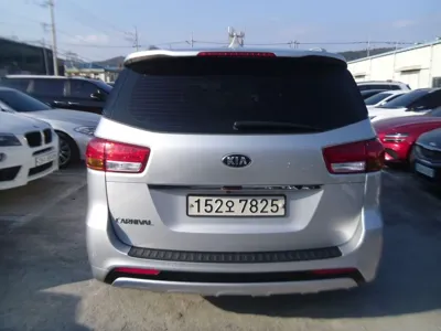 Kia Canival 2015, 252527 км, за 5800000 KRW