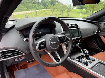 Jaguar XEL 2024, 51000 км, за 124500 CNY - фото 8