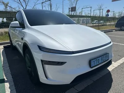 Tesla Model Y · 2026 год