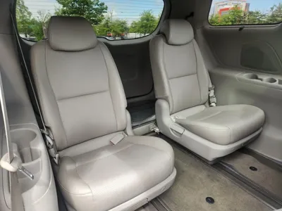 Kia Canival 2015, 108169 км, за 11000000 KRW - фото 16