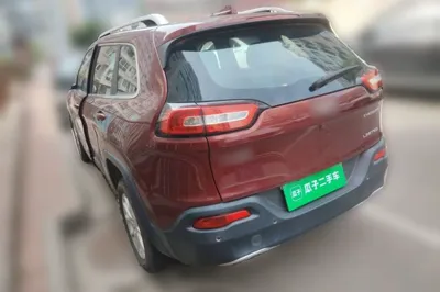 Jeep Cherokee 2017, 112200 км, за 47918.89 CNY - фото 4