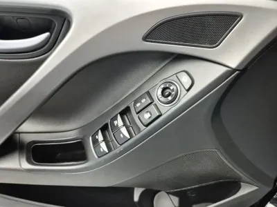 Hyundai Avante 2015, 149411 км, за 5500000 KRW - фото 18
