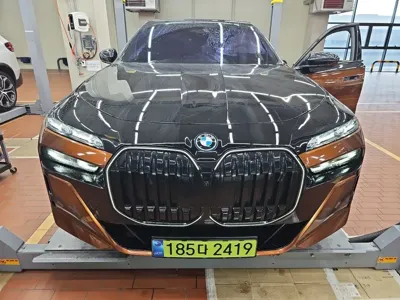 BMW i7 2026, 10400 км, за 150000000 KRW