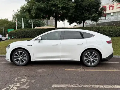 智界 Zhijie R7 2024, 19000 км, за 167800 CNY