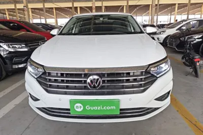 Volkswagen Sagitar 2020, 53000 км, за 79447.87 CNY