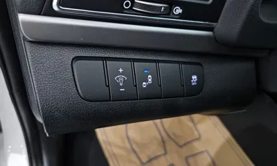 Hyundai Avante 2018, 50501 км, за 10990000 KRW - фото 14
