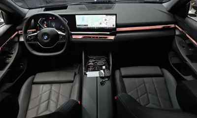 BMW 5-Series 2025, 12894 км, за 58900000 KRW - фото 7