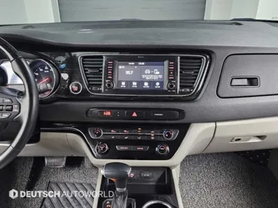 Kia Canival 2019, 114552 км, за 10800000 KRW - фото 14