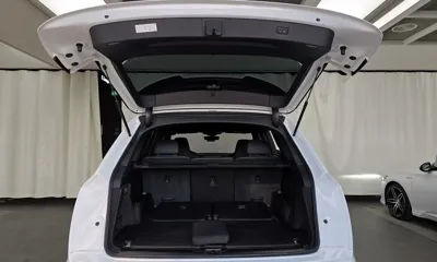 Audi Q7 2025, 15859 км, за 98500000 KRW - фото 20