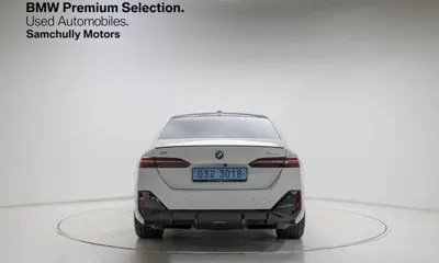 BMW i5 2025, 4992 км, за 90000000 KRW