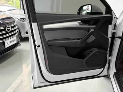 Audi Q5L 2019, 76000 км, за 119800 CNY - фото 22