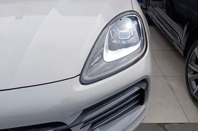 Porsche Cayenne E-Hybrid 2023, 50000 км, за 499474.38 CNY - фото 9