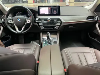 BMW 5 Series 2021, 96000 км, за 189500 CNY - фото 12