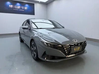 Hyundai Elantra 2023, 32000 км, за 82000 CNY