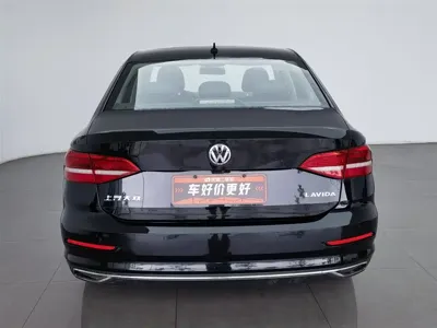 Volkswagen Lavida 2018, 19000 км, за 41800 CNY