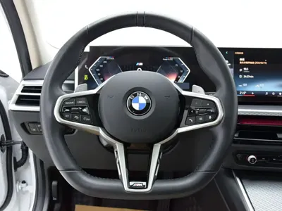 BMW 3 Series 2026, 12000 км, за 213000 CNY - фото 9