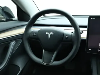 Tesla Model 3 2022, 26200 км, за 146800 CNY - фото 17
