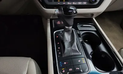 Kia Canival 2015, 214683 км, за 6500000 KRW - фото 9